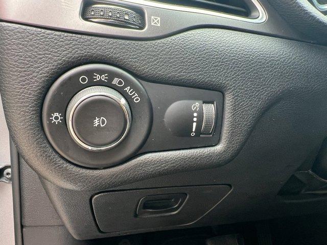 used 2019 Jeep Cherokee car, priced at $14,995
