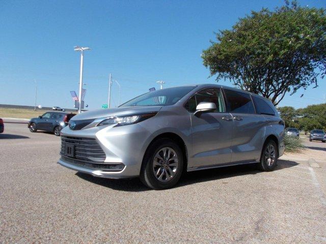 used 2022 Toyota Sienna car, priced at $35,995