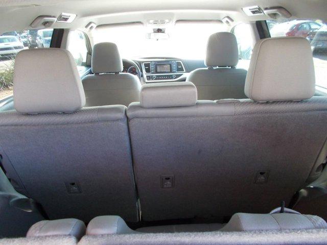 used 2018 Toyota Highlander car