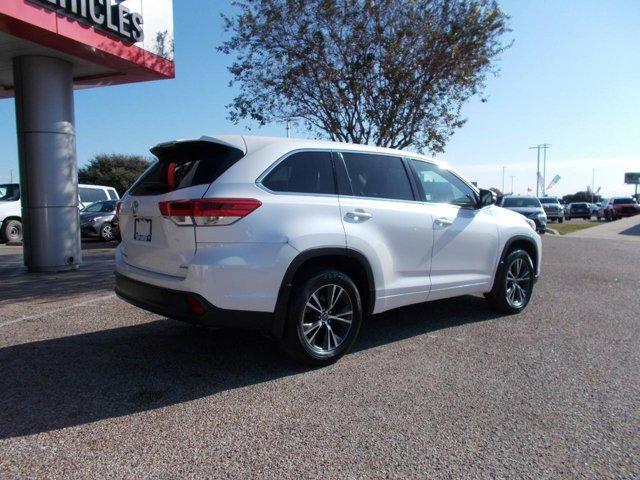 used 2018 Toyota Highlander car