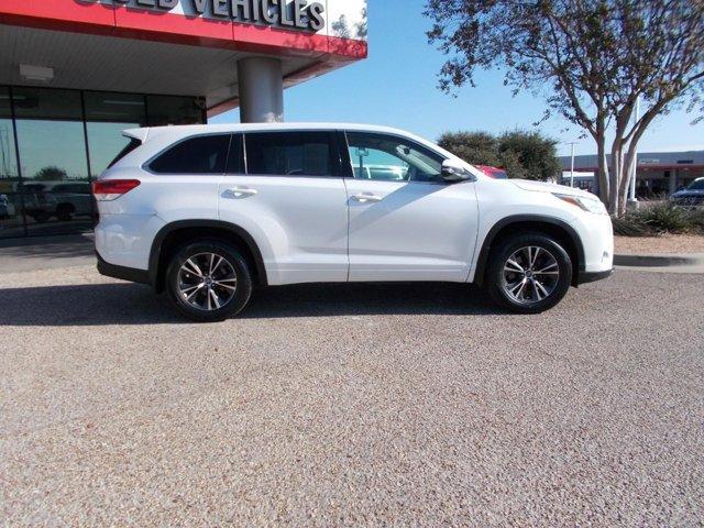 used 2018 Toyota Highlander car