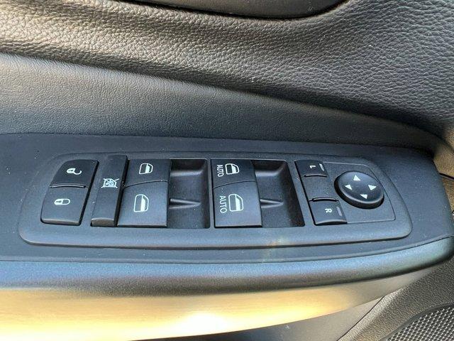 used 2022 Jeep Cherokee car, priced at $24,995