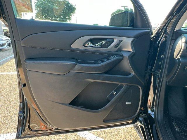 used 2021 Chevrolet Traverse car, priced at $25,995