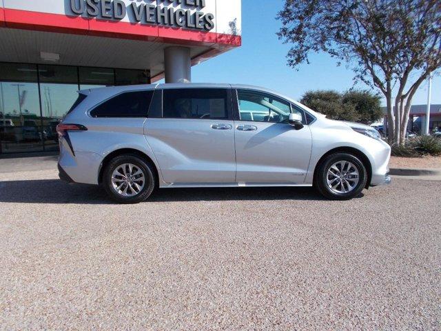 used 2021 Toyota Sienna car