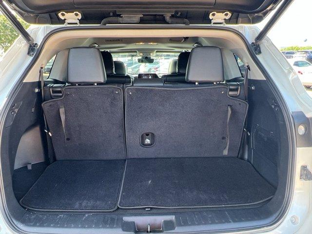 used 2022 Toyota Highlander car, priced at $34,995
