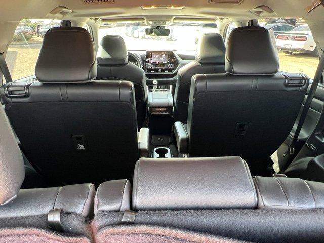 used 2022 Toyota Highlander car, priced at $34,995