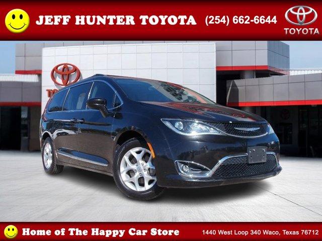 used 2017 Chrysler Pacifica car, priced at $15,995