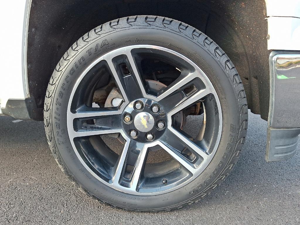 used 2015 Chevrolet Silverado 1500 car, priced at $17,302