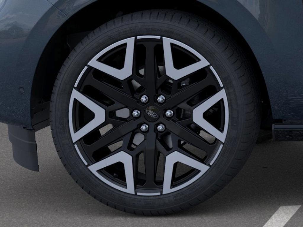 new 2025 Ford Expedition Max car, priced at $94,670