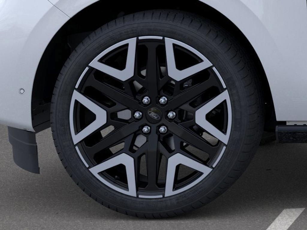 new 2025 Ford Expedition Max car, priced at $95,165