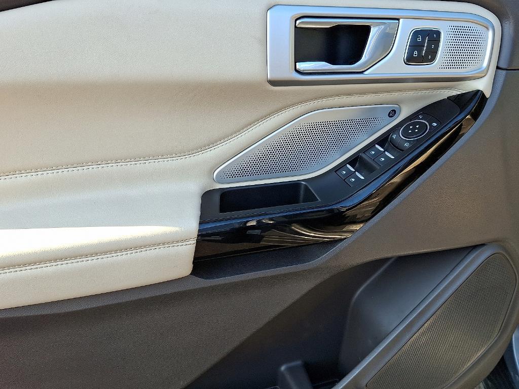 used 2021 Ford Explorer car, priced at $27,305