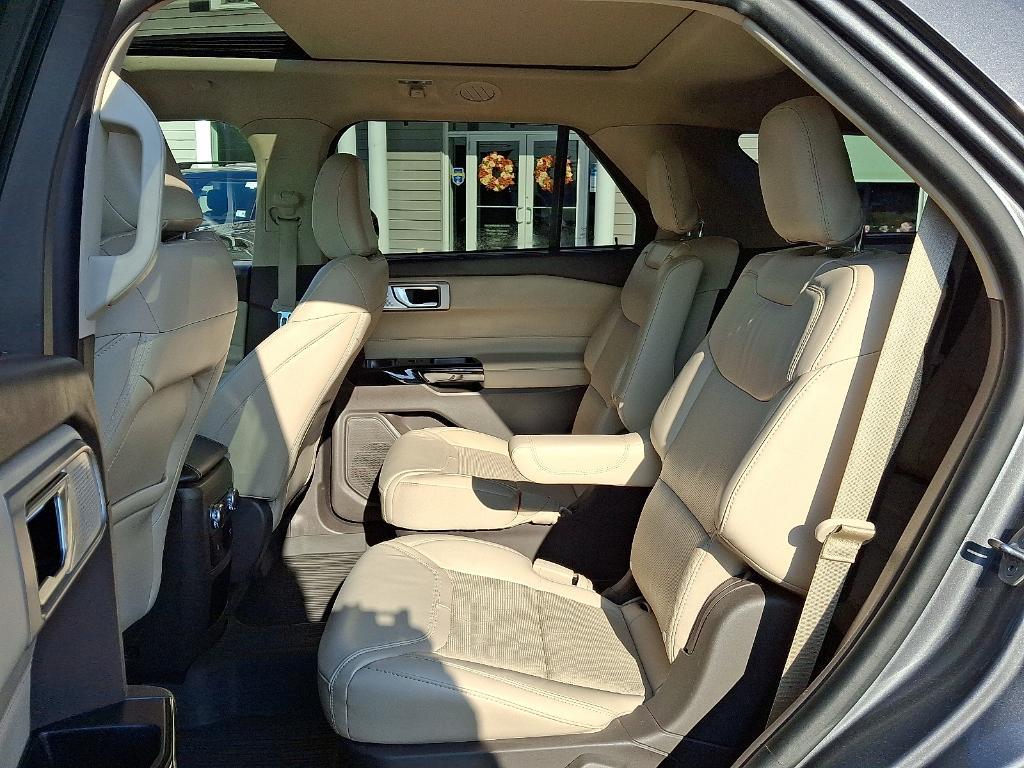 used 2021 Ford Explorer car, priced at $27,305