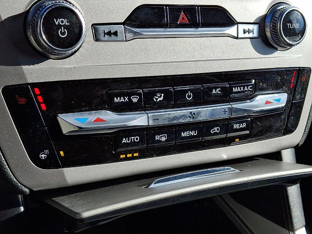 used 2023 Ford Explorer car, priced at $32,024