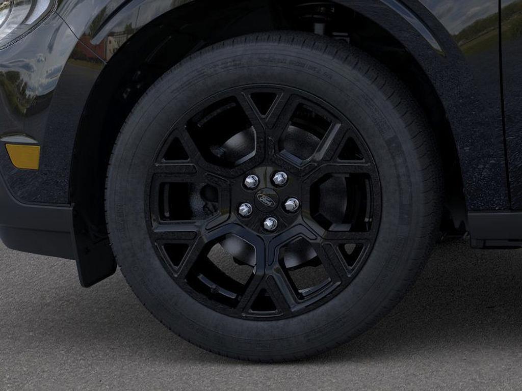 new 2025 Ford Maverick car, priced at $35,592