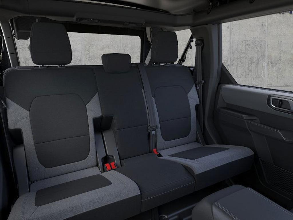 new 2025 Ford Bronco car, priced at $44,175