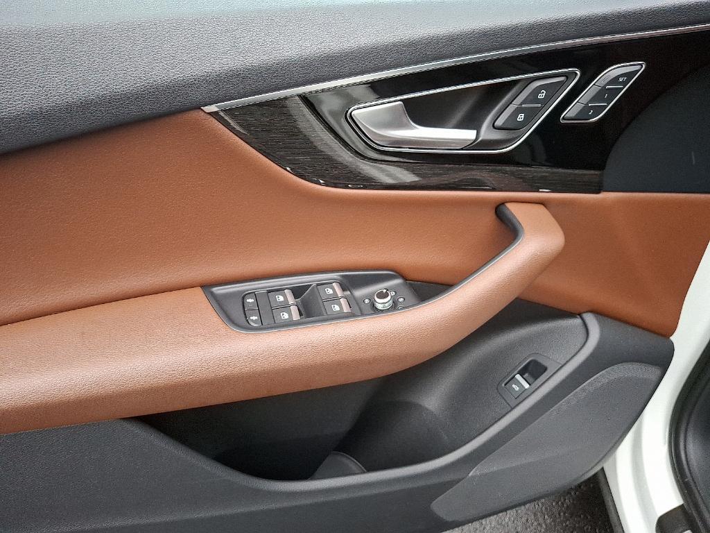 used 2019 Audi Q7 car, priced at $19,150