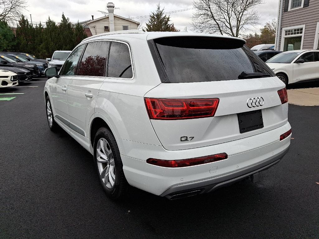 used 2019 Audi Q7 car, priced at $19,150