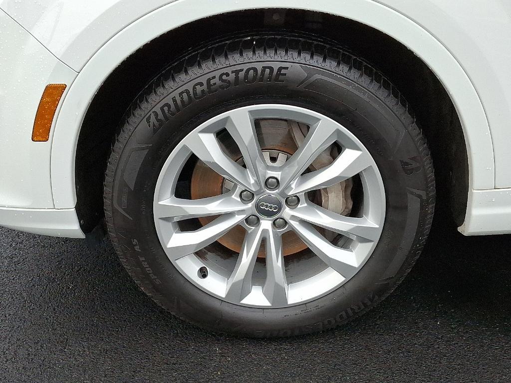 used 2019 Audi Q7 car, priced at $19,150
