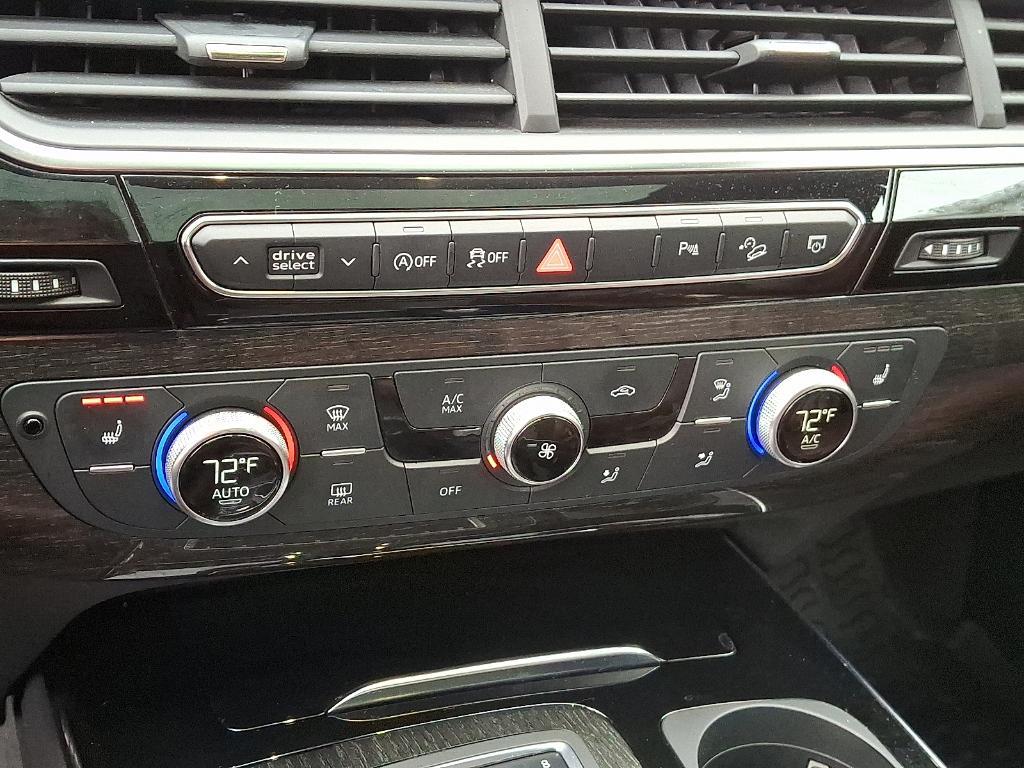 used 2019 Audi Q7 car, priced at $19,150