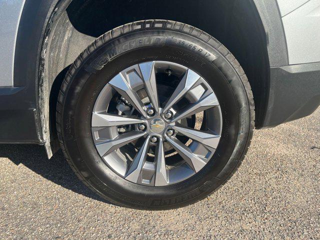 used 2025 Chevrolet Equinox car, priced at $26,424