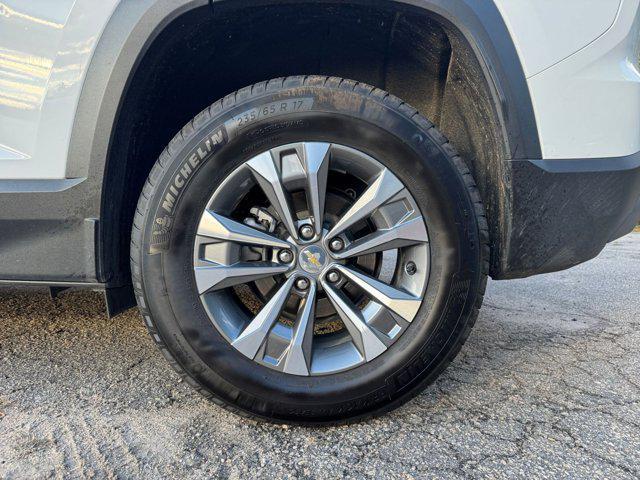 used 2025 Chevrolet Equinox car, priced at $27,471