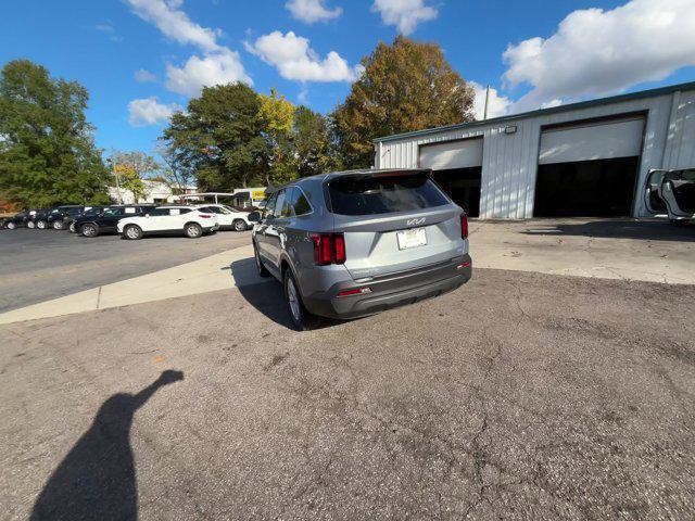 used 2023 Kia Sorento car, priced at $22,775