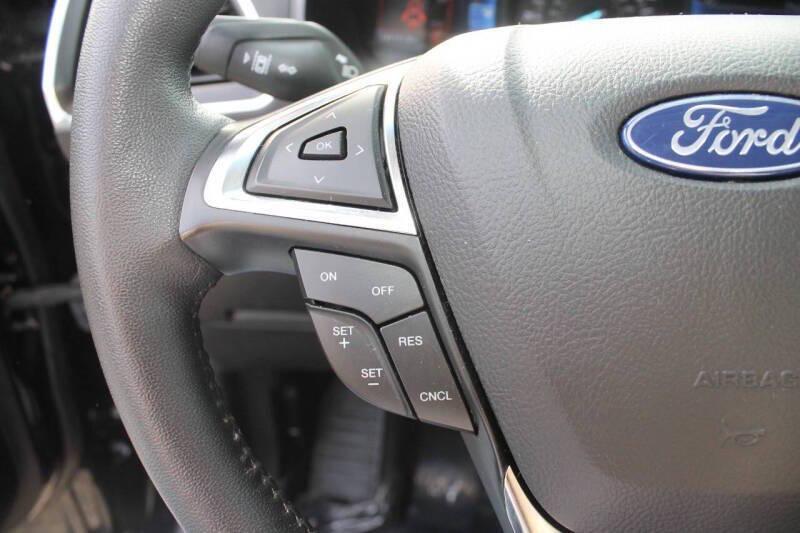 used 2024 Ford Edge car, priced at $25,497