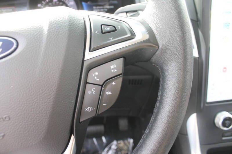 used 2024 Ford Edge car, priced at $25,497