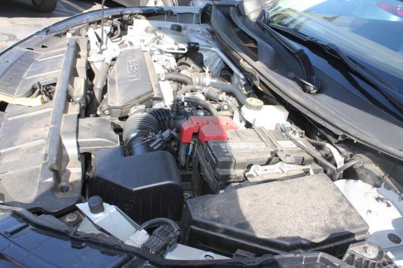 used 2024 Chevrolet Equinox car, priced at $22,997