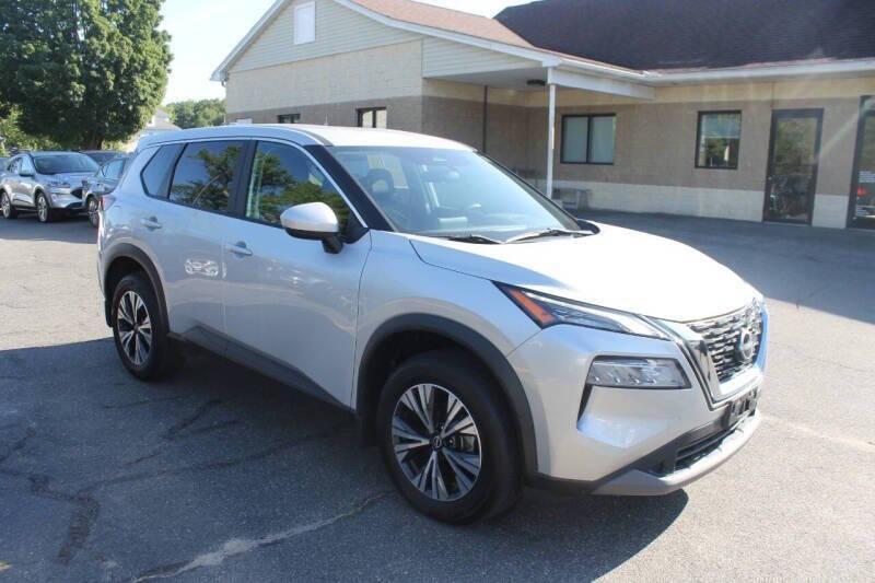 used 2024 Chevrolet Equinox car, priced at $22,997