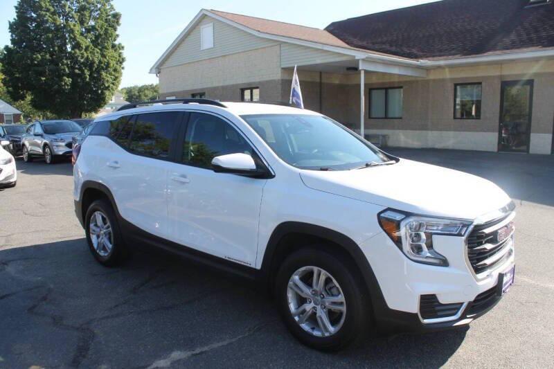 used 2023 GMC Terrain car, priced at $22,997
