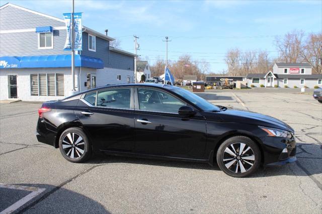 used 2022 Nissan Altima car, priced at $21,497