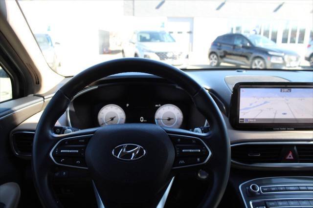 used 2022 Hyundai Santa Fe car, priced at $25,997