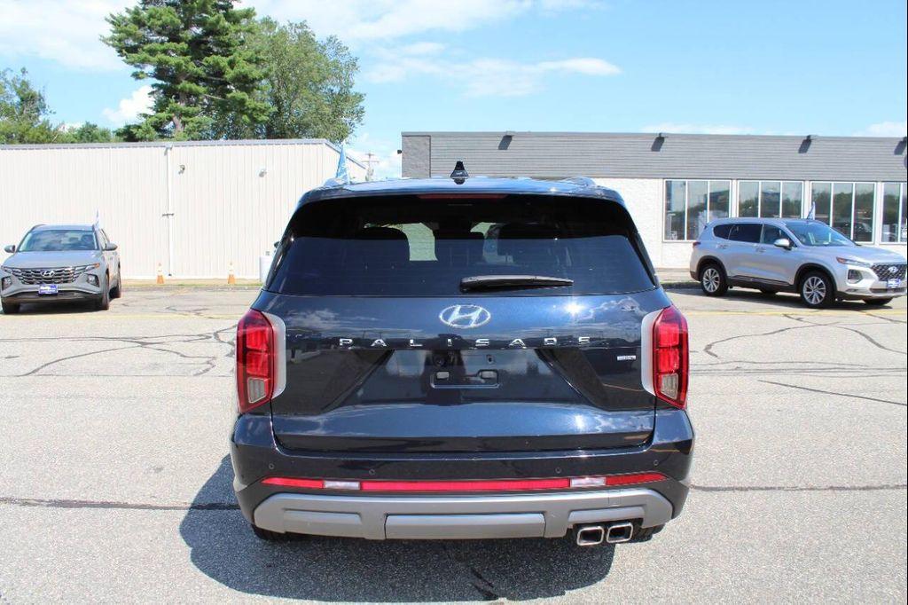 used 2024 Hyundai Palisade car, priced at $33,997
