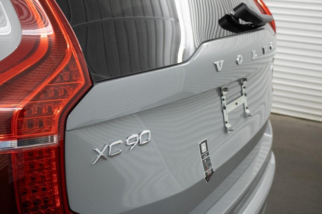 new 2025 Volvo XC90 car, priced at $71,875