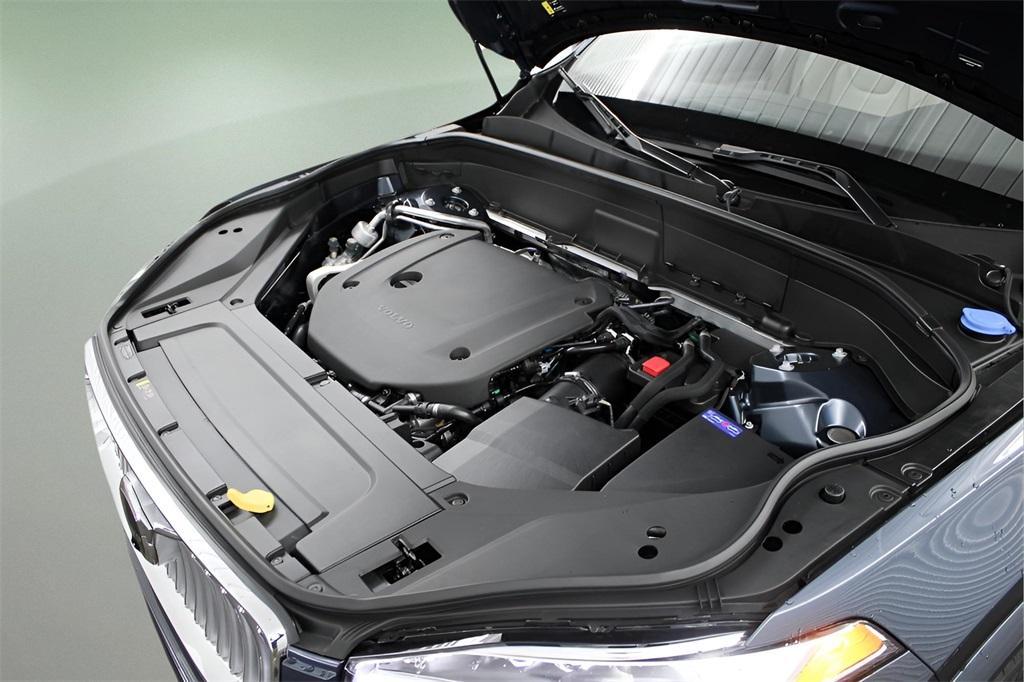 new 2025 Volvo XC90 car, priced at $67,265