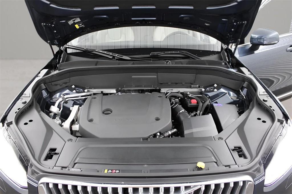 new 2025 Volvo XC90 car, priced at $67,265