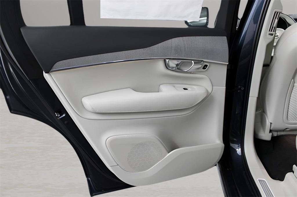 new 2025 Volvo XC90 car, priced at $67,265