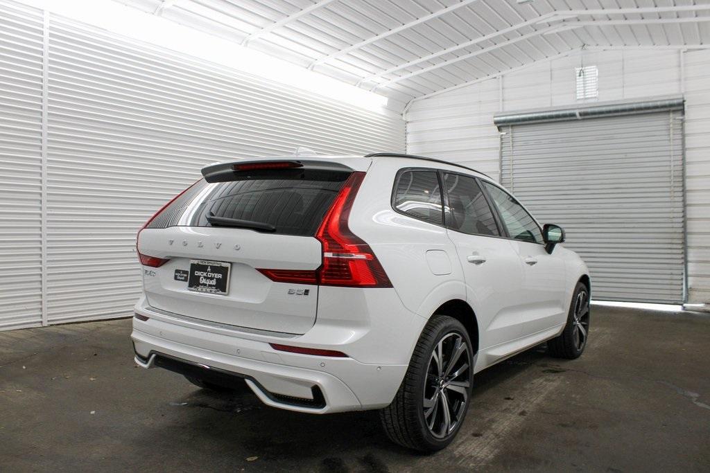 new 2025 Volvo XC60 car, priced at $62,005
