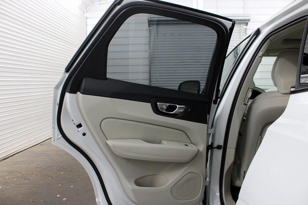 new 2025 Volvo XC60 car, priced at $62,005