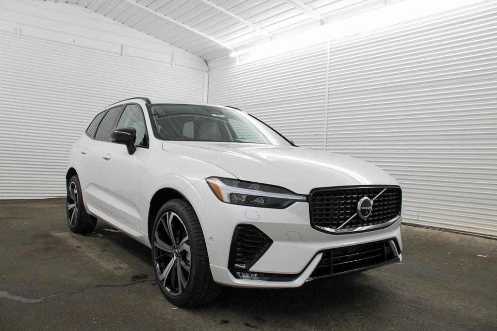 new 2025 Volvo XC60 car, priced at $62,005