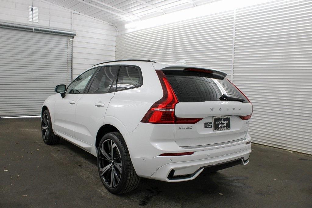 new 2025 Volvo XC60 car, priced at $62,005