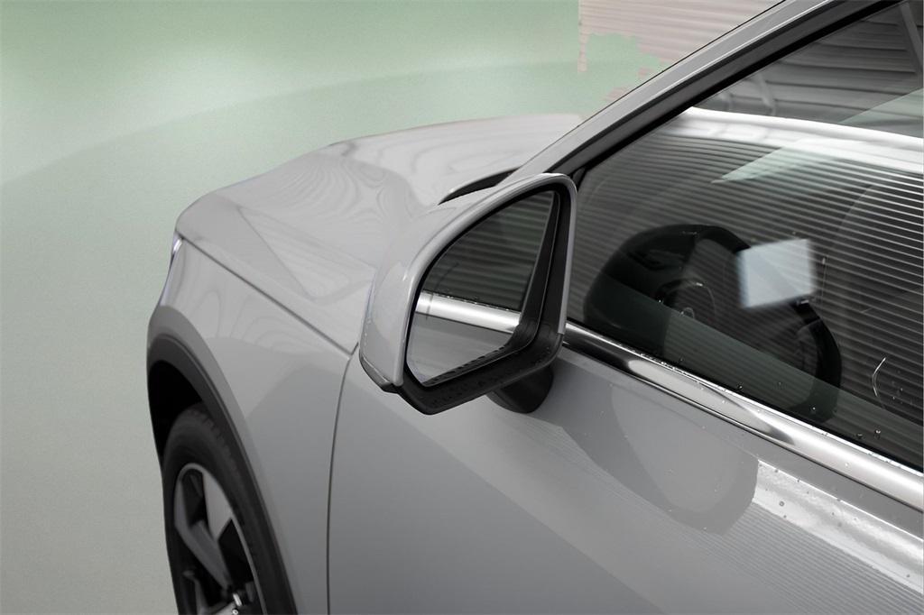 new 2025 Volvo XC40 car, priced at $48,100