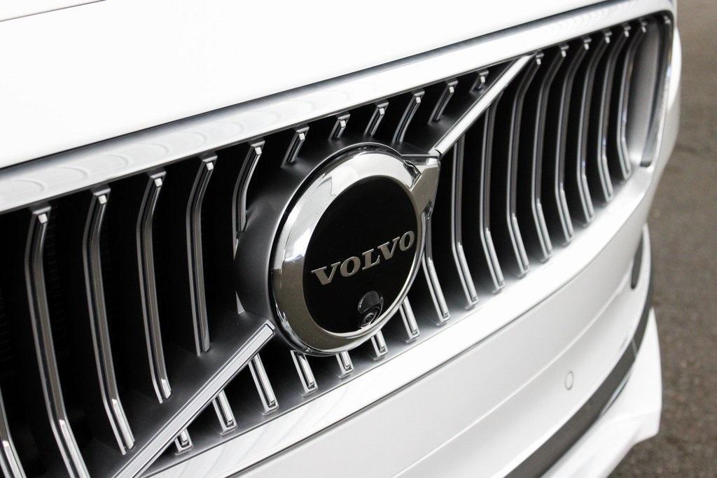 new 2025 Volvo S90 car, priced at $65,095