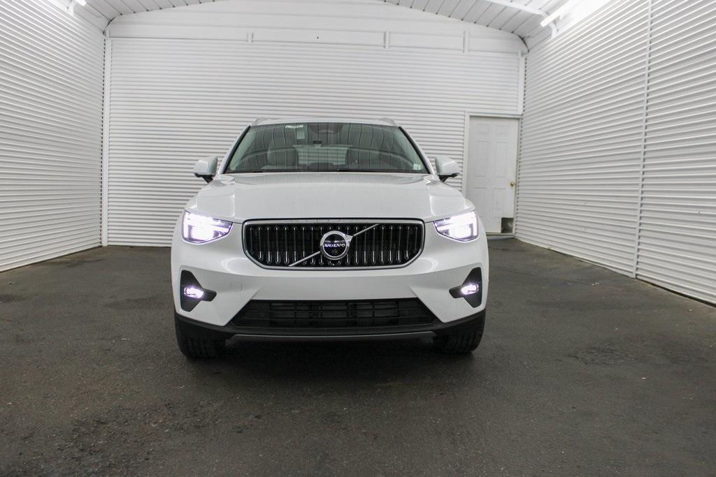 new 2025 Volvo XC40 car, priced at $48,350