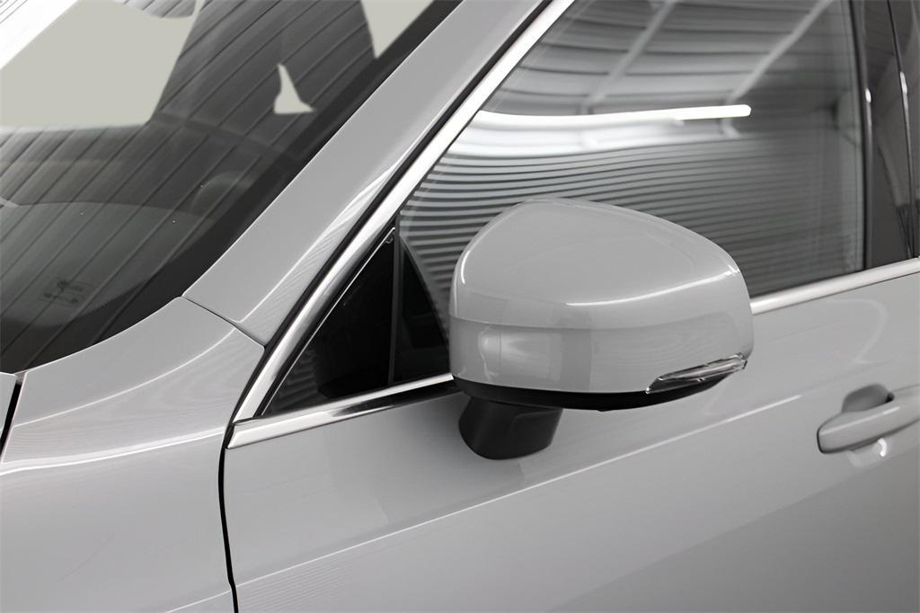 new 2025 Volvo XC90 Plug-In Hybrid car, priced at $78,805