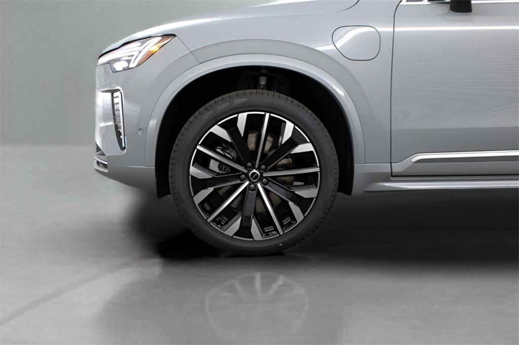 new 2025 Volvo XC90 Plug-In Hybrid car, priced at $78,805