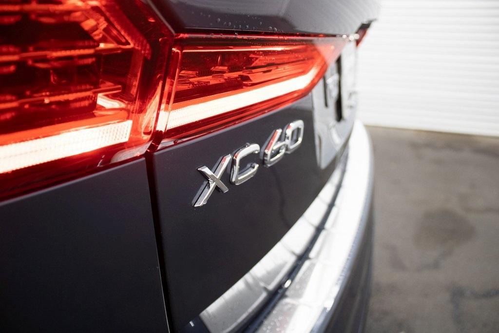 new 2025 Volvo XC60 car, priced at $54,585