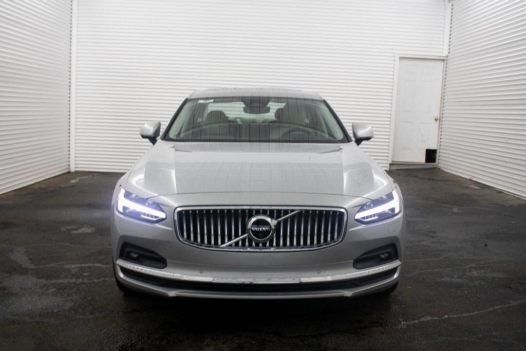 new 2025 Volvo S90 car, priced at $65,095