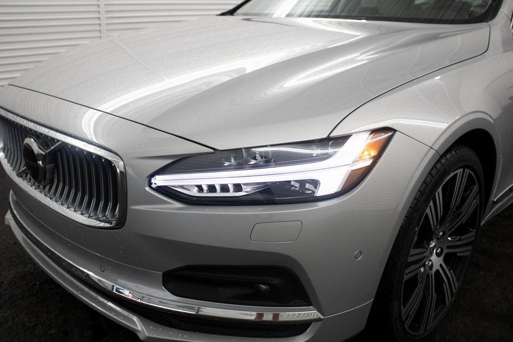 new 2025 Volvo S90 car, priced at $65,095